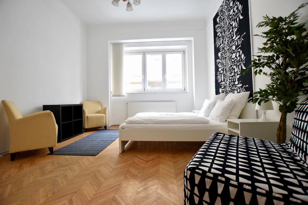 Budget Apartment By Hi5 - Akacfa 4 Budapest Ngoại thất bức ảnh