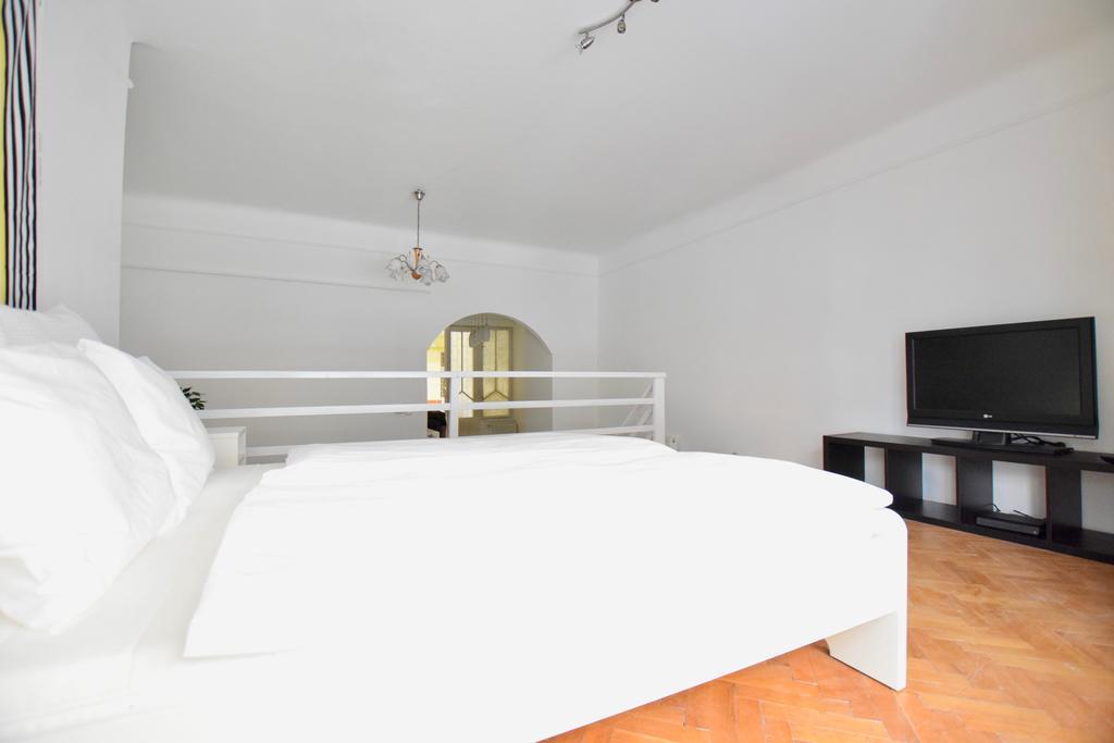 Budget Apartment By Hi5 - Akacfa 4 Budapest Ngoại thất bức ảnh