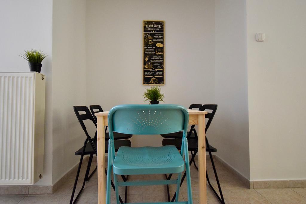 Budget Apartment By Hi5 - Akacfa 4 Budapest Ngoại thất bức ảnh